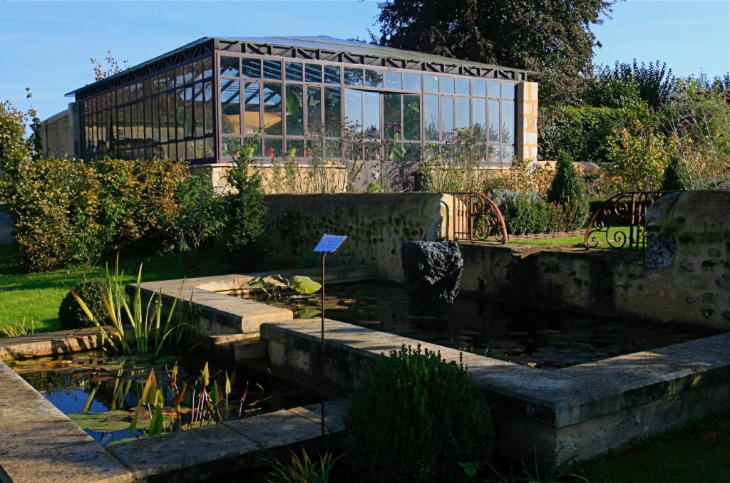 La serre du jardin de Montperthuis abrite des végétaux frileux.
